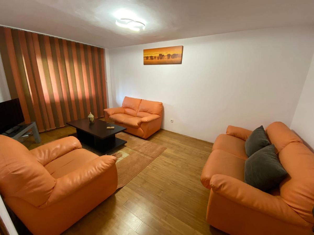 Jad - Familiy 4 Rooms Apartment - Near Forest - Racadau Brasov Exterior photo